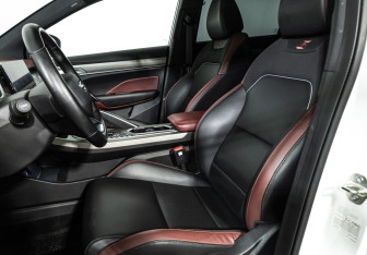 Подержанный автомобиль Geely Coolray 2023 года (21 фото)