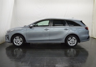 Подержанный автомобиль Kia Ceed Wagon 2019 года (8 фото)