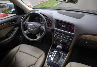 Подержанный автомобиль Audi Q5 2014 года (9 фото)