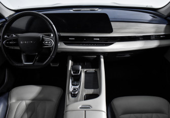 Подержанный автомобиль Chery Arrizo 8 2023 года (14 фото)