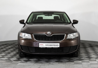 Подержанный автомобиль Skoda Octavia Liftback 2014 года (2 фото)