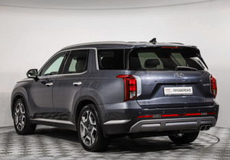 Подержанный автомобиль Hyundai Palisade 2023 года (7 фото)