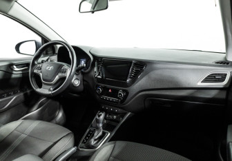 Подержанный автомобиль Hyundai Solaris Sedan 2019 года (9 фото)