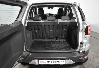 Подержанный автомобиль Ford EcoSport 2016 года (19 фото)