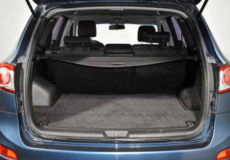 Подержанный автомобиль Hyundai Santa Fe 2011 года (19 фото)