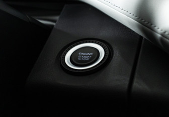 Подержанный автомобиль Geely Atlas 2024 года (20 фото)