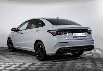 Подержанный автомобиль Omoda S5 GT 2023 года (7 фото)