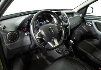 Подержанный автомобиль Renault Duster 2020 года (11 фото)