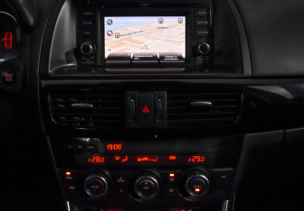 Подержанный автомобиль Mazda CX-5 2012 года (18 фото)