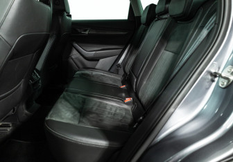 Подержанный автомобиль Skoda Karoq 2020 года (10 фото)
