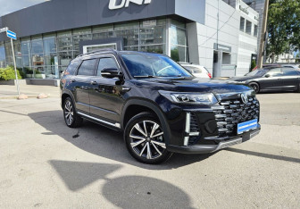 Подержанный автомобиль Changan CS95 2023 года (3 фото)