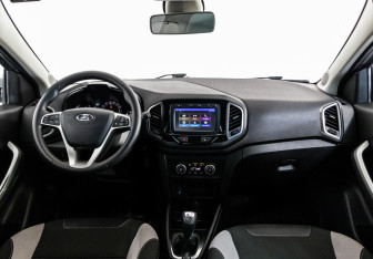 Подержанный автомобиль LADA (ВАЗ) XRAY 2019 года (10 фото)