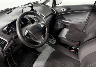 Подержанный автомобиль Ford EcoSport 2016 года (9 фото)