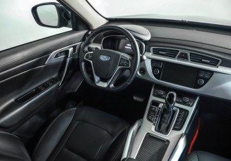 Подержанный автомобиль Geely Atlas 2018 года (9 фото)