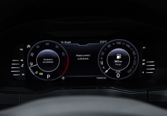 Подержанный автомобиль Skoda Superb Liftback 2024 года (15 фото)