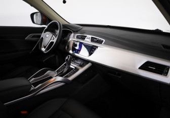 Подержанный автомобиль Geely Atlas 2019 года (11 фото)