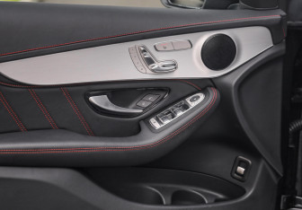 Подержанный автомобиль Mercedes-Benz GLC AMG 2021 года (28 фото)