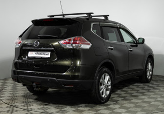 Подержанный автомобиль Nissan X-Trail 2016 года (5 фото)