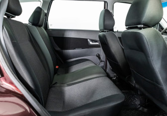 Подержанный автомобиль LADA (ВАЗ) Priora Wagon 2011 года (16 фото)