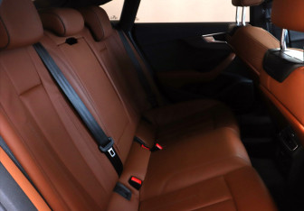 Подержанный автомобиль Audi A5 Liftback 2020 года (14 фото)