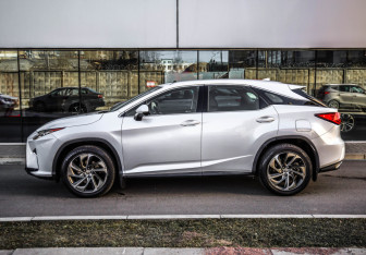 Подержанный автомобиль Lexus RX 2016 года (8 фото)