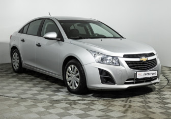 Подержанный автомобиль Chevrolet Cruze Sedan 2014 года (3 фото)