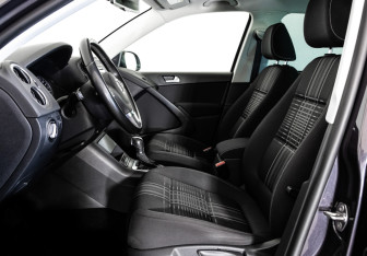 Подержанный автомобиль Volkswagen Tiguan 2015 года (18 фото)