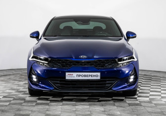 Подержанный автомобиль Kia K5 2020 года (4 фото)