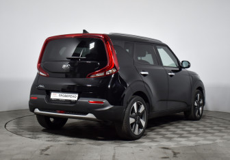 Подержанный автомобиль Kia Soul 2021 года (5 фото)