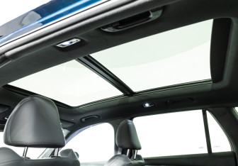 Подержанный автомобиль Geely Monjaro 2023 года (15 фото)