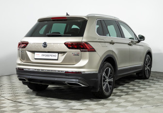 Подержанный автомобиль Volkswagen Tiguan 2017 года (5 фото)