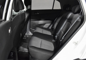 Подержанный автомобиль Hyundai Creta 2016 года (11 фото)