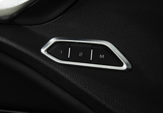 Подержанный автомобиль Geely Tugella 2023 года (16 фото)