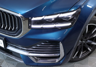 Подержанный автомобиль Geely Monjaro 2023 года (10 фото)