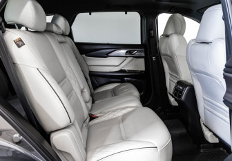Подержанный автомобиль Mazda CX-9 2022 года (28 фото)