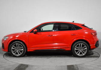 Подержанный автомобиль Audi Q3 Sportback 2021 года (8 фото)