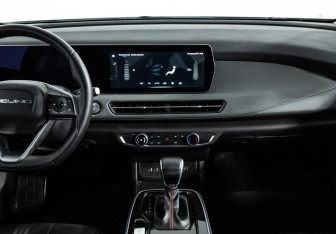 Подержанный автомобиль BAIC U5 Plus 2023 года (14 фото)