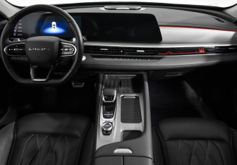 Подержанный автомобиль Chery Arrizo 8 2023 года (14 фото)