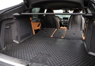 Подержанный автомобиль BMW X4 2020 года (37 фото)