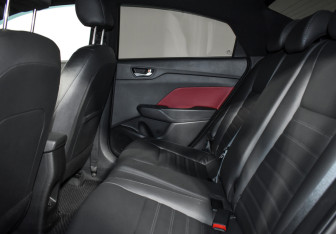 Подержанный автомобиль Hyundai Solaris Sedan 2020 года (12 фото)