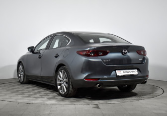 Подержанный автомобиль Mazda 3 Sedan 2020 года (7 фото)