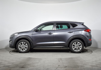 Подержанный автомобиль Hyundai Tucson 2017 года (8 фото)
