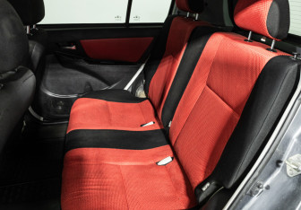 Подержанный автомобиль Geely MK Cross 2013 года (10 фото)