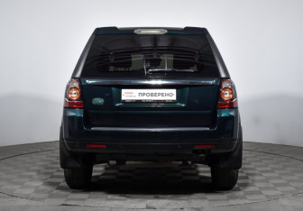 Подержанный автомобиль Land Rover Freelander 2014 года (6 фото)