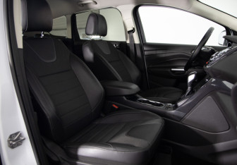 Подержанный автомобиль Ford Kuga 2013 года (11 фото)