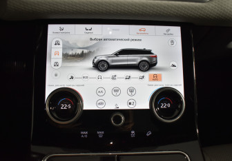 Подержанный автомобиль Land Rover Range Rover Velar 2018 года (16 фото)