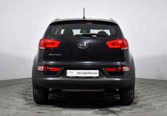 Подержанный автомобиль Kia Sportage 2015 года (6 фото)