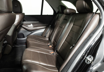 Подержанный автомобиль Mercedes-Benz GLE 2022 года (10 фото)