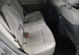 Подержанный автомобиль Hyundai Santa Fe 2008 года (13 фото)