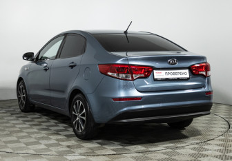 Подержанный автомобиль Kia Rio Sedan 2015 года (7 фото)